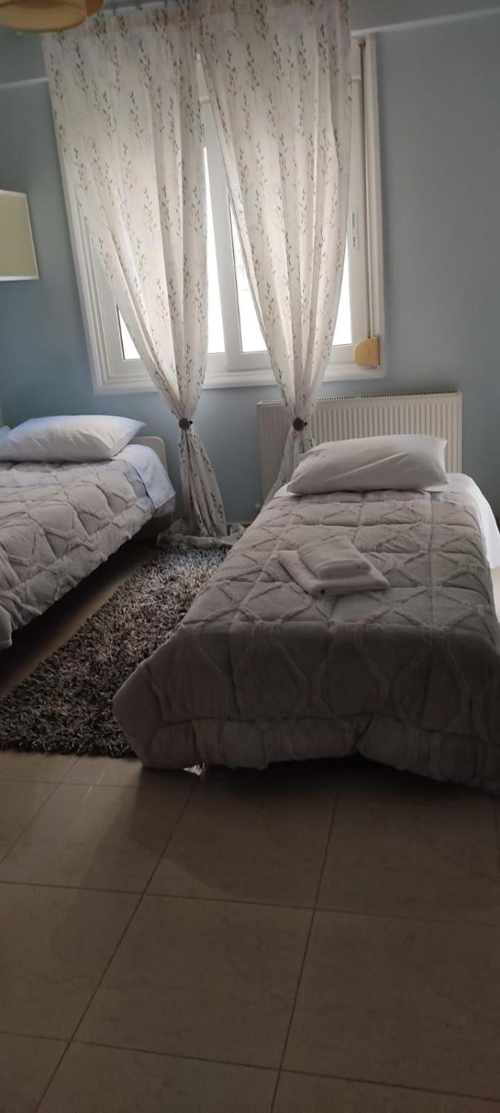 Natalys 2 Bedroom Gorgeous Apartment In Волос Екстериор снимка