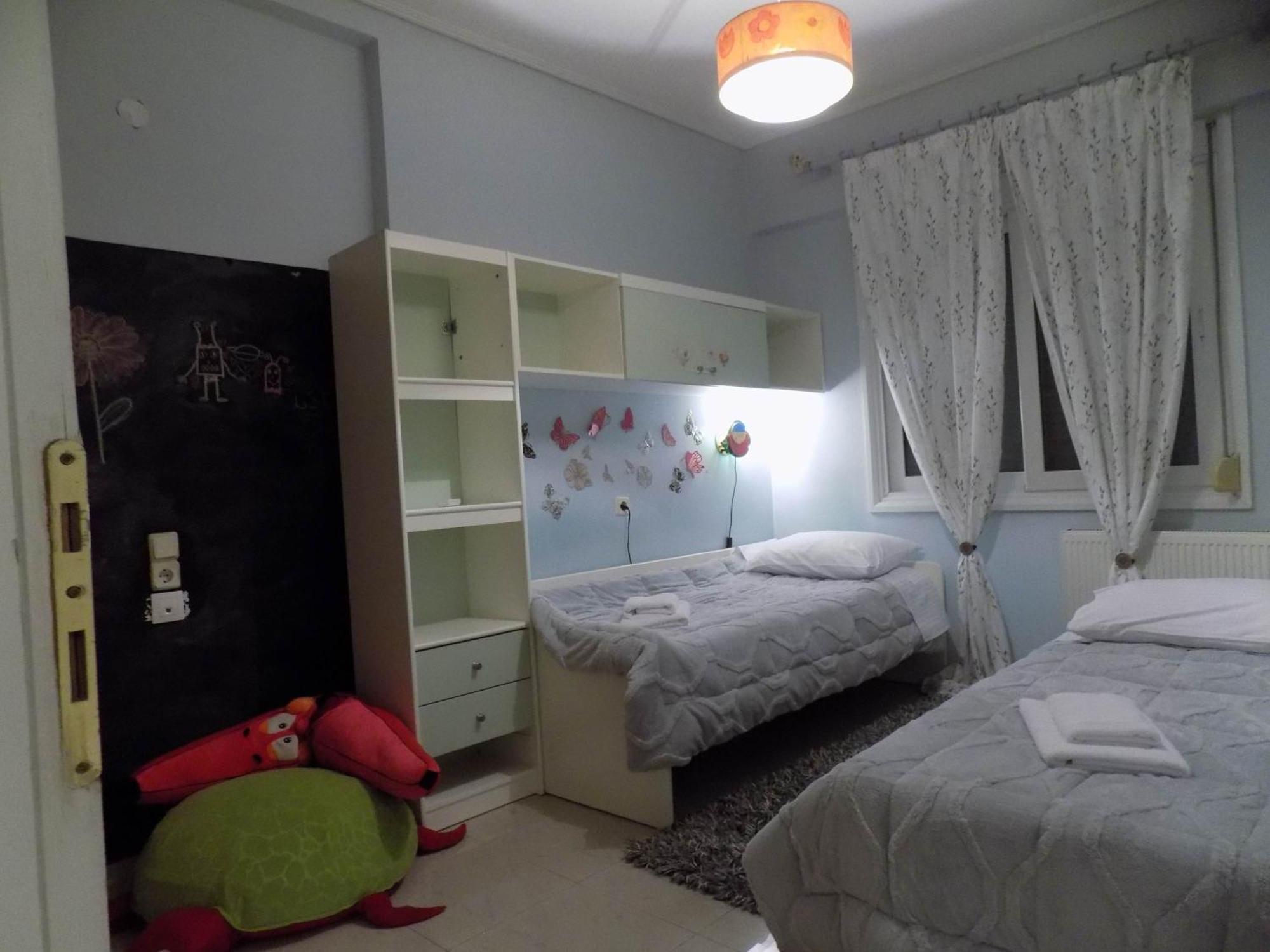 Natalys 2 Bedroom Gorgeous Apartment In Волос Екстериор снимка
