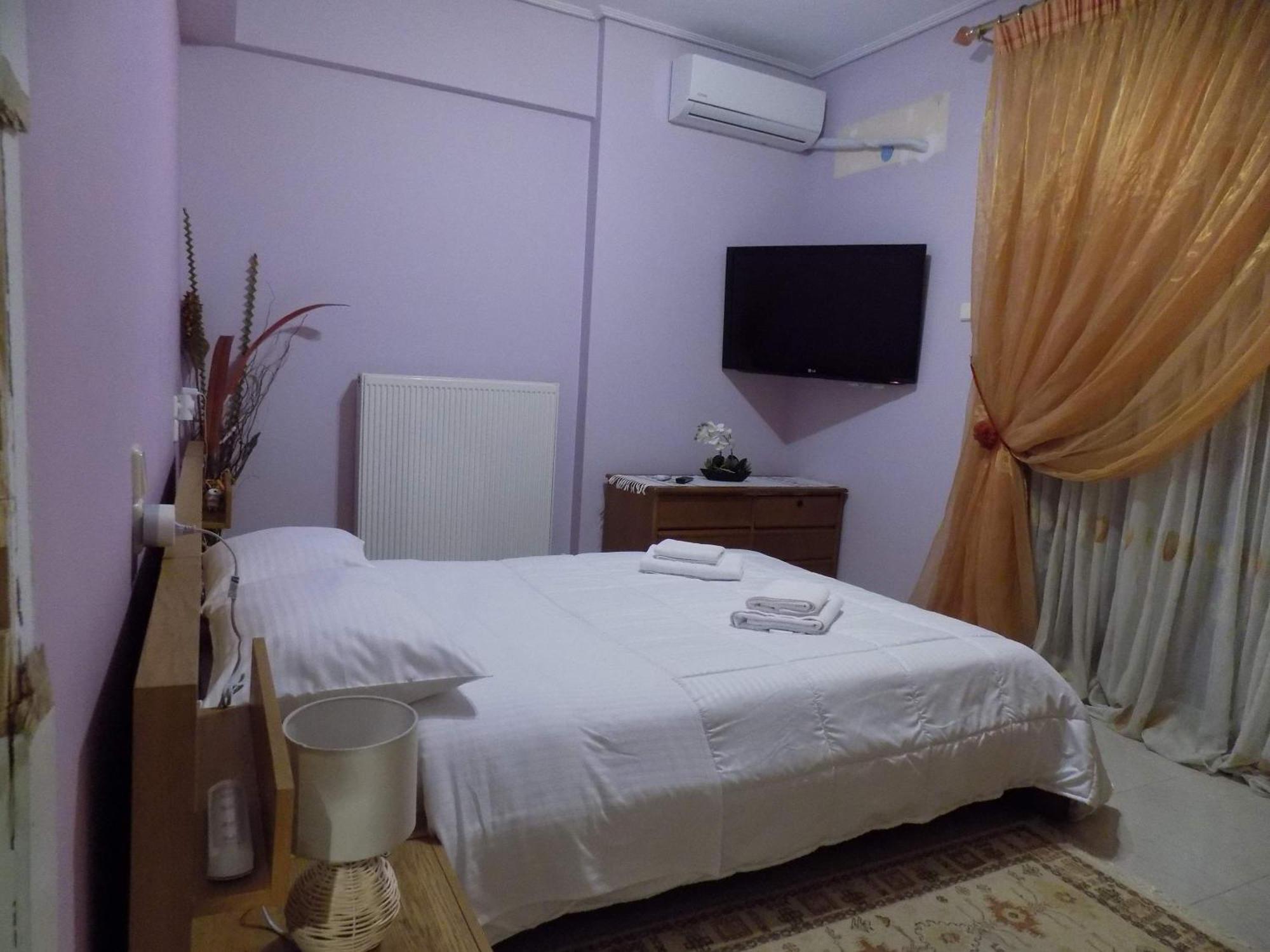 Natalys 2 Bedroom Gorgeous Apartment In Волос Екстериор снимка